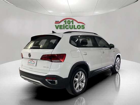 VOLKSWAGEN-TAOS-1.4 250 TSI TOTAL FLEX COMFORTLINE AUTOMÁTICO VOLKSWAGEN-TAOS-2023