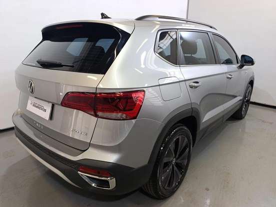 VOLKSWAGEN-TAOS-1.4 250 TSI TOTAL FLEX COMFORTLINE AUTOMÁTICO VOLKSWAGEN-TAOS-2023