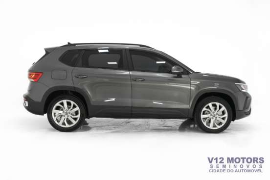 VOLKSWAGEN-TAOS-2022