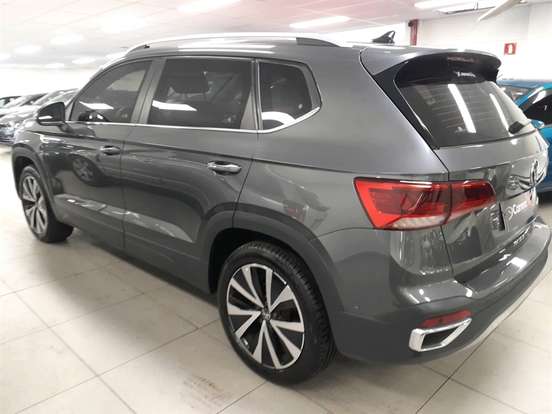 VOLKSWAGEN-TAOS-1.4 250 TSI TOTAL FLEX HIGHLINE AUTOMÁTICO VOLKSWAGEN-TAOS-2023