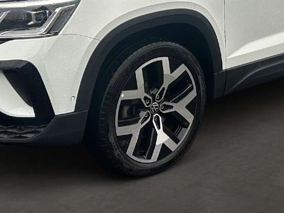 VOLKSWAGEN-TAOS-2024