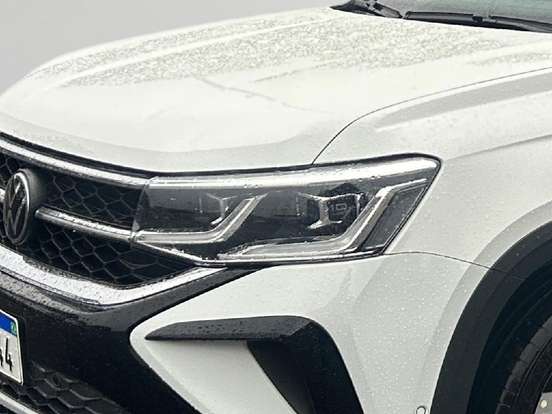 VOLKSWAGEN-TAOS-2024