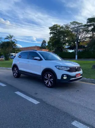 VOLKSWAGEN-T-CROSS-2023