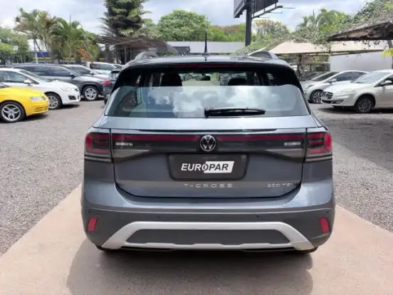 VOLKSWAGEN-T-CROSS-2024