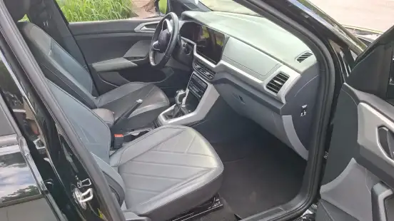 VOLKSWAGEN-T-CROSS-2025