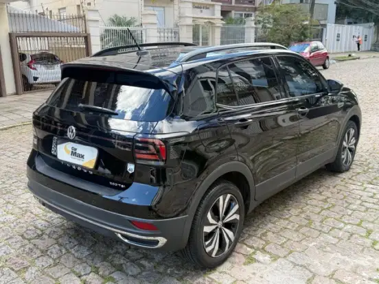 VOLKSWAGEN-T-CROSS-2021