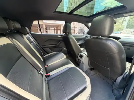 VOLKSWAGEN-T-CROSS-2021