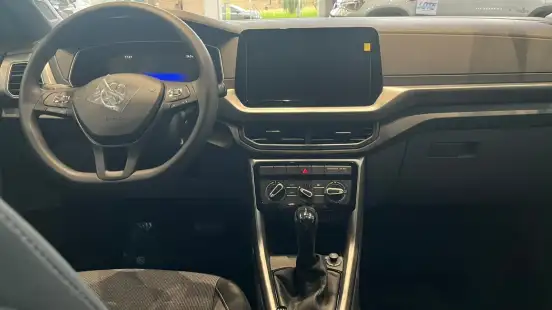 VOLKSWAGEN-T-CROSS-2026