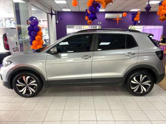 VOLKSWAGEN-T-CROSS-2024