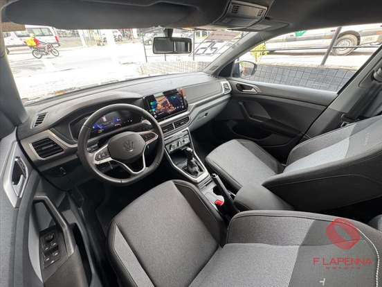 VOLKSWAGEN-T-CROSS-2025