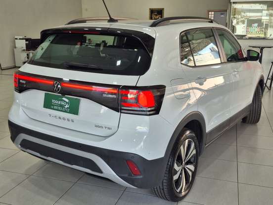 VOLKSWAGEN-T-CROSS-1.0 200 TSI TOTAL FLEX AUTOMÁTICO VOLKSWAGEN-T-CROSS-2024