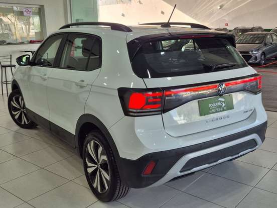 VOLKSWAGEN-T-CROSS-2024
