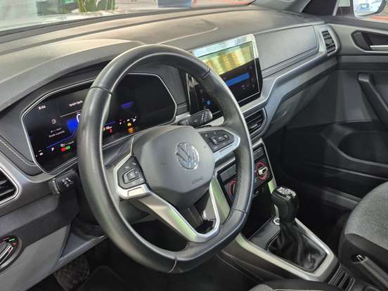 VOLKSWAGEN-T-CROSS-1.0 200 TSI TOTAL FLEX AUTOMÁTICO VOLKSWAGEN-T-CROSS-2024