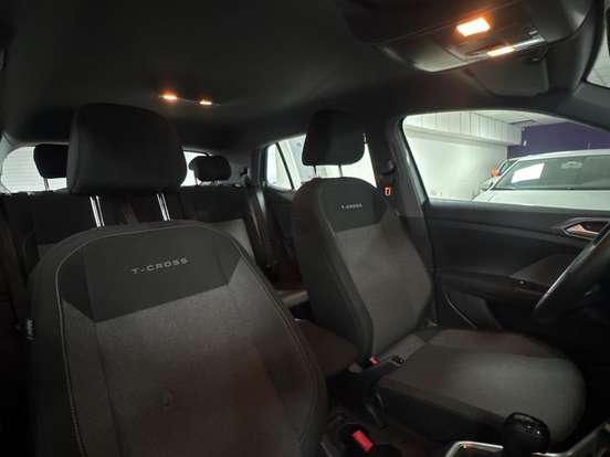 VOLKSWAGEN-T-CROSS-2025