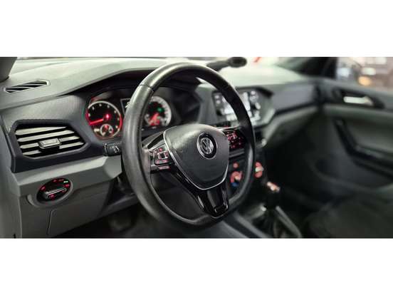 VOLKSWAGEN-T-CROSS-1.0 200 TSI TOTAL FLEX AUTOMÁTICO VOLKSWAGEN-T-CROSS-2019