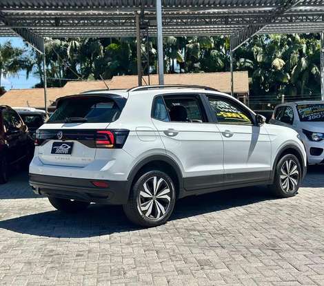 VOLKSWAGEN-T-CROSS-1.0 200 TSI TOTAL FLEX AUTOMÁTICO VOLKSWAGEN-T-CROSS-2022