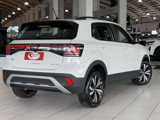VOLKSWAGEN-T-CROSS-2025