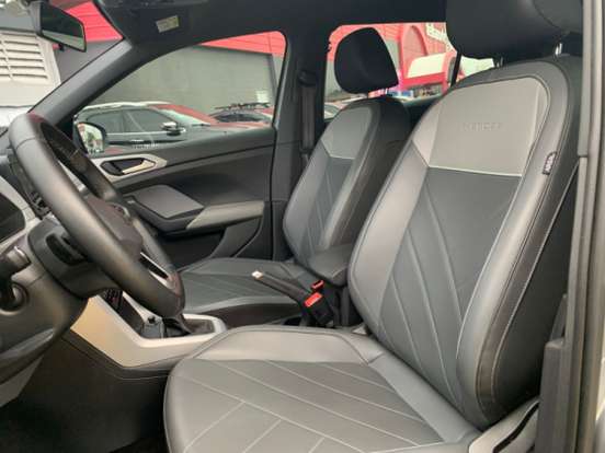 VOLKSWAGEN-T-CROSS-2024