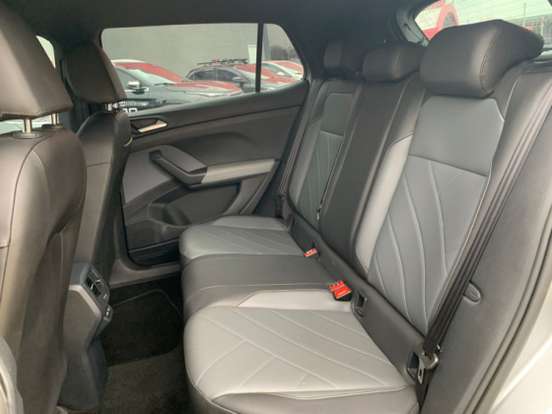VOLKSWAGEN-T-CROSS-2024