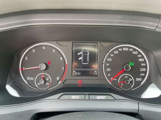 VOLKSWAGEN-T-CROSS-2020