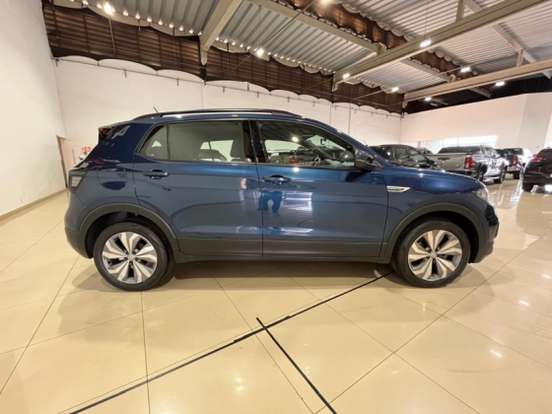 VOLKSWAGEN-T-CROSS-1.0 200 TSI TOTAL FLEX COMFORTLINE AUTOMÁTICO VOLKSWAGEN-T-CROSS-2019