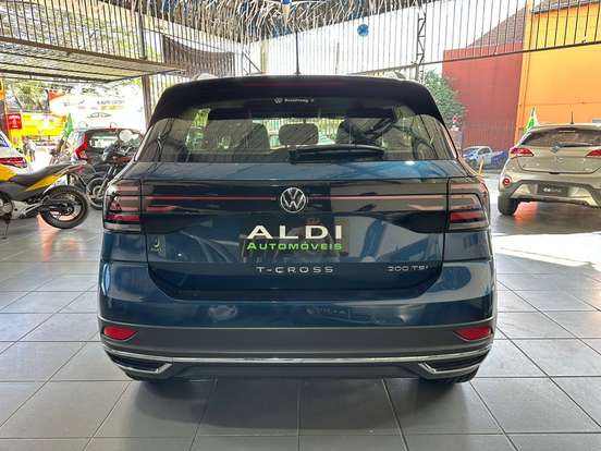 VOLKSWAGEN-T-CROSS-1.0 200 TSI TOTAL FLEX COMFORTLINE AUTOMÁTICO VOLKSWAGEN-T-CROSS-2023