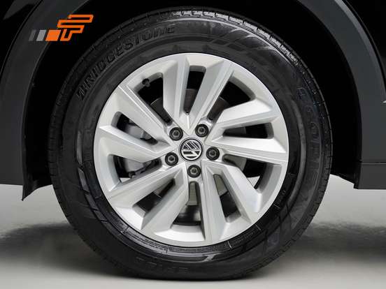 VOLKSWAGEN-T-CROSS-2025