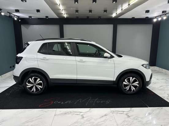 VOLKSWAGEN-T-CROSS-2022