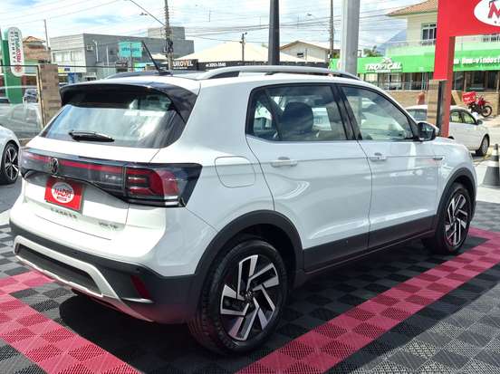 VOLKSWAGEN-T-CROSS-1.4 250 TSI TOTAL FLEX EXTREME AUTOMÁTICO VOLKSWAGEN-T-CROSS-2025