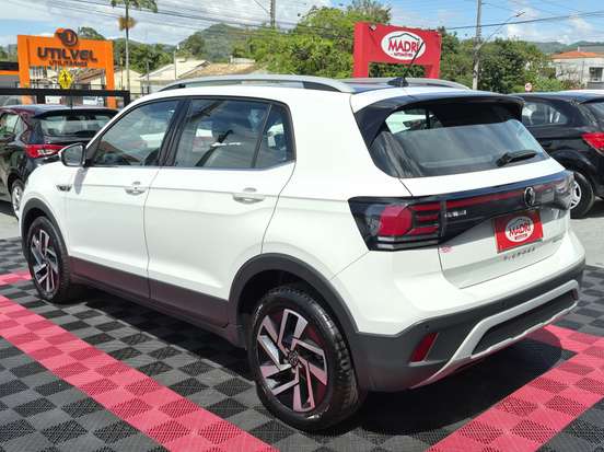 VOLKSWAGEN-T-CROSS-1.4 250 TSI TOTAL FLEX EXTREME AUTOMÁTICO VOLKSWAGEN-T-CROSS-2025