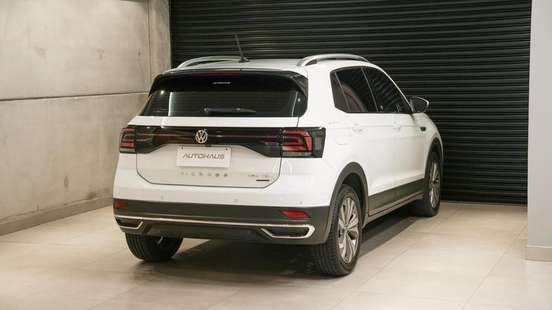 VOLKSWAGEN-T-CROSS-2019