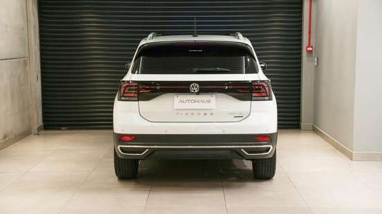 VOLKSWAGEN-T-CROSS-2019