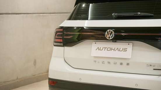 VOLKSWAGEN-T-CROSS-2019