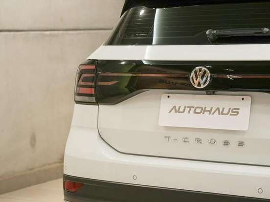 VOLKSWAGEN-T-CROSS-1.4 250 TSI TOTAL FLEX HIGHLINE AUTOMÁTICO VOLKSWAGEN-T-CROSS-2019