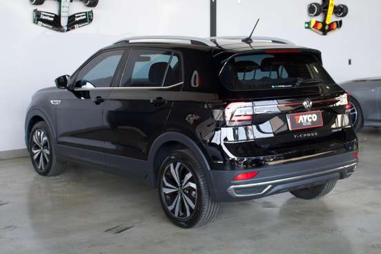 VOLKSWAGEN-T-CROSS-2023