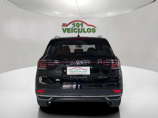 VOLKSWAGEN-T-CROSS-1.4 250 TSI TOTAL FLEX HIGHLINE AUTOMÁTICO VOLKSWAGEN-T-CROSS-2022