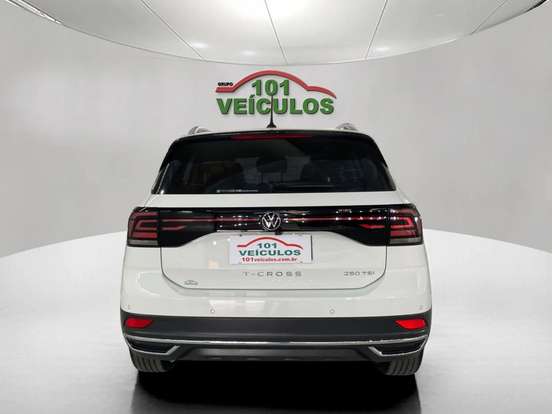 VOLKSWAGEN-T-CROSS-1.4 250 TSI TOTAL FLEX HIGHLINE AUTOMÁTICO VOLKSWAGEN-T-CROSS-2023