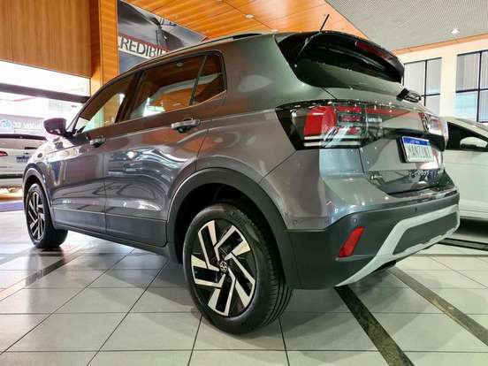 VOLKSWAGEN-T-CROSS-2024