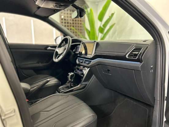 VOLKSWAGEN-T-CROSS-2025