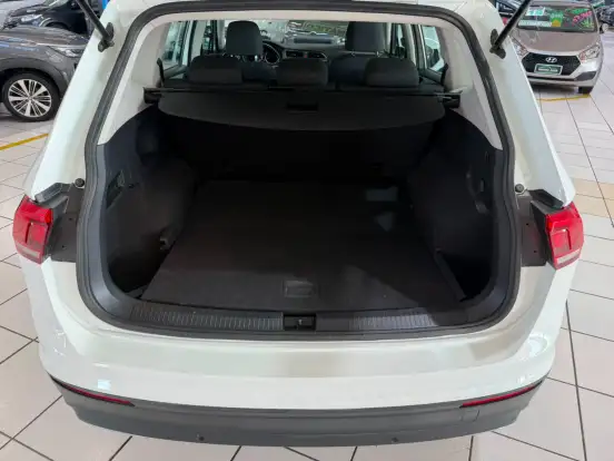 VOLKSWAGEN-TIGUAN-2018