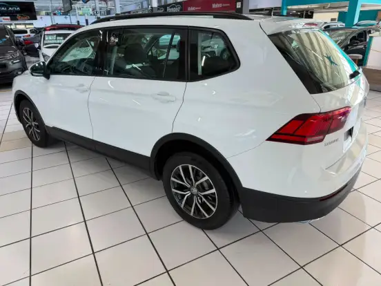 VOLKSWAGEN-TIGUAN-2018