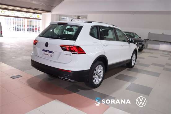 VOLKSWAGEN-TIGUAN-2018