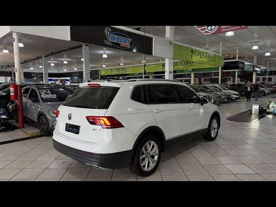 VOLKSWAGEN-TIGUAN-1.4 250 TSI TOTAL FLEX ALLSPACE COMFORTLINE TIPTRONIC VOLKSWAGEN-TIGUAN-2018