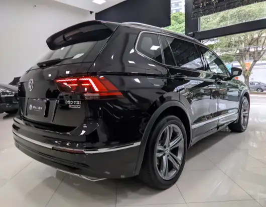 VOLKSWAGEN-TIGUAN-2020