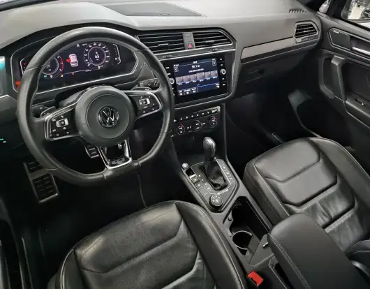 VOLKSWAGEN-TIGUAN-2020