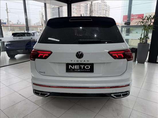 VOLKSWAGEN-TIGUAN-2.0 300 TSI GASOLINA ALLSPACE R-LINE AUTOMÁTICO VOLKSWAGEN-TIGUAN-2024
