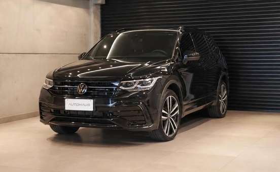 VOLKSWAGEN-TIGUAN-2023