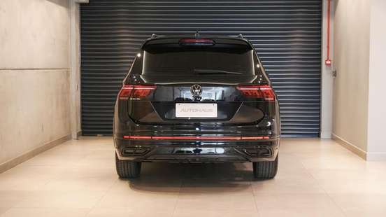VOLKSWAGEN-TIGUAN-2.0 300 TSI GASOLINA ALLSPACE R-LINE AUTOMÁTICO VOLKSWAGEN-TIGUAN-2023