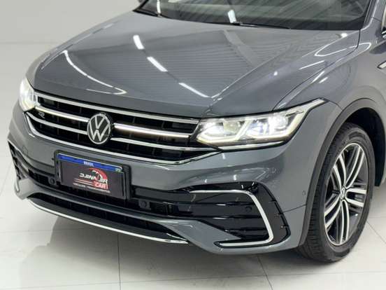 VOLKSWAGEN-TIGUAN-2023
