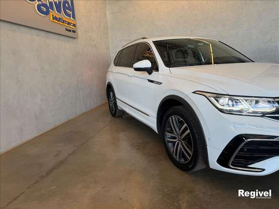 VOLKSWAGEN-TIGUAN-2024